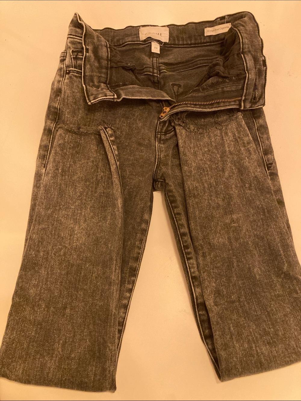 FRAME Ali high rise cigarette High-Rise Gray acid Wash slim Leg Jeans